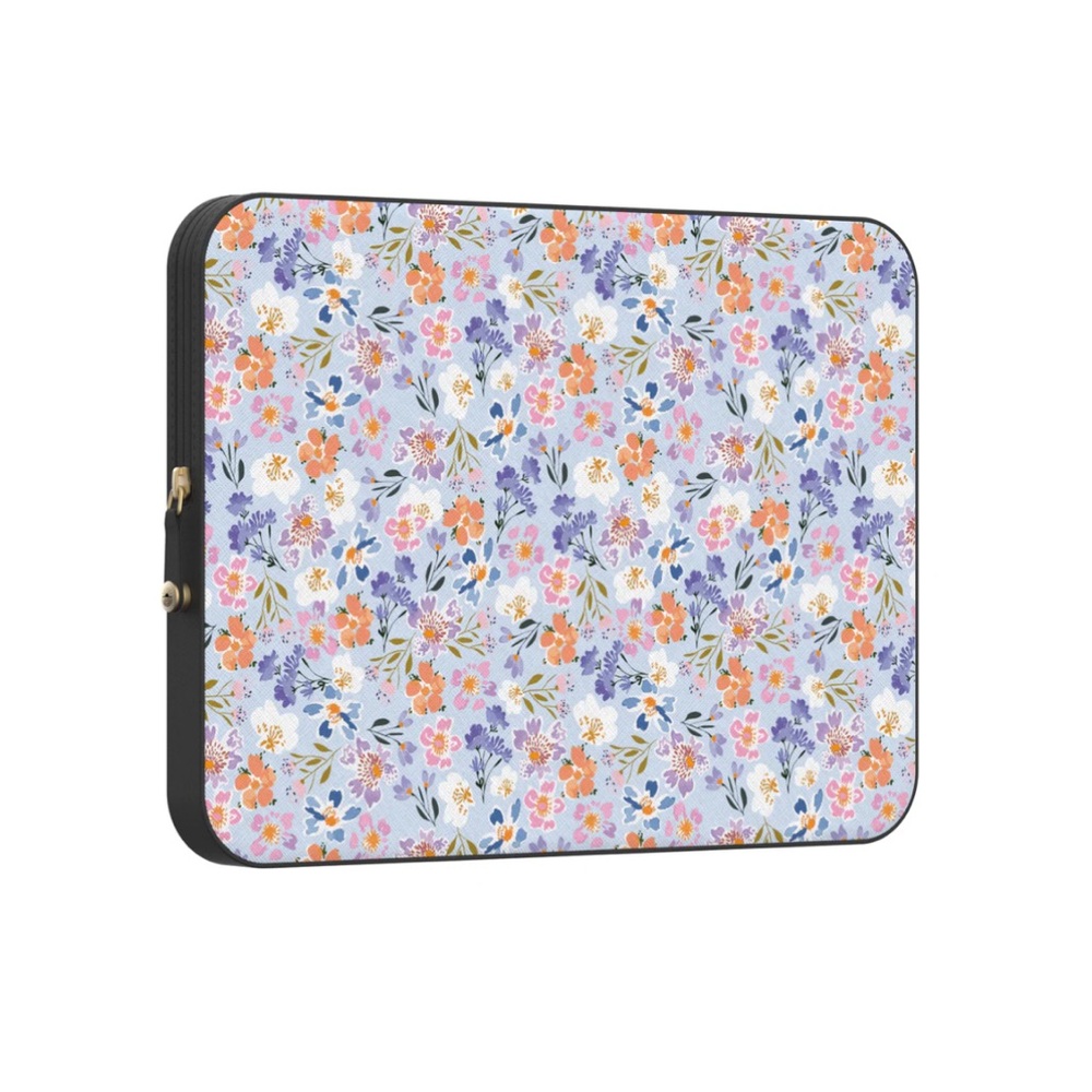 NWT Casely Poppy Meadows Floral Laptop Case